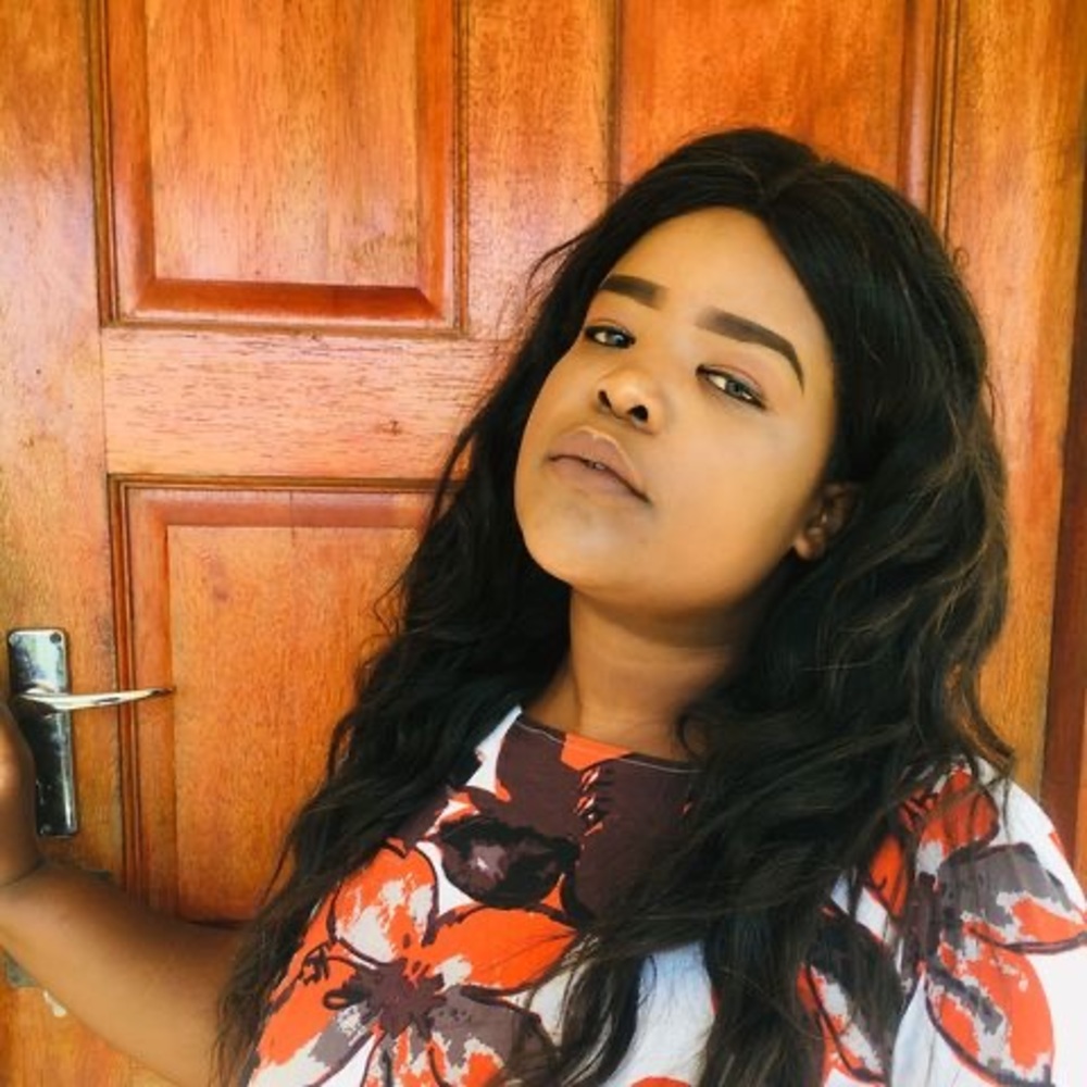 Meet your Posher, Mandisa